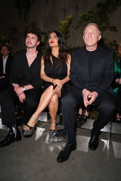 Salma Hayek Gucci Cruise 2025 Fashion Show Tate Modern London 5