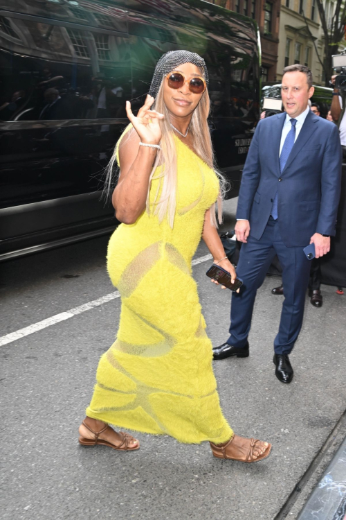 Serena Williams Arrives at Hotel in New York 4