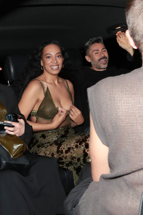 Solange Knowles Arrives at Gucci Cruise 2025 Fashion Show in London 1