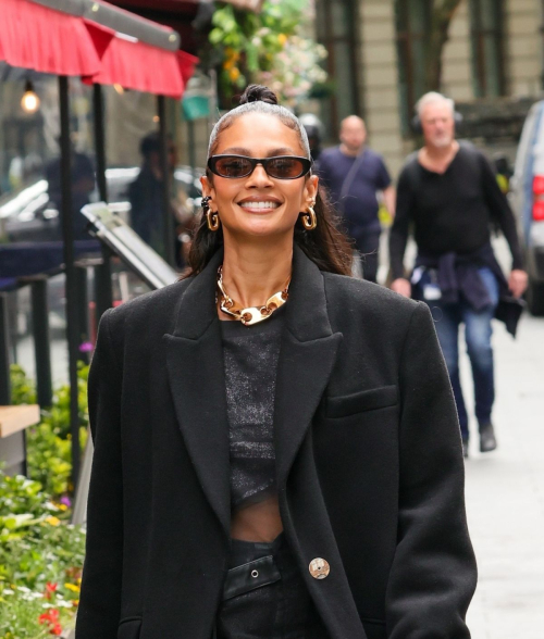 Alesha Dixon Arrives at Global Offices in London 3