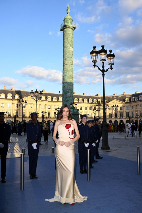 Alexa Chung Arrives at Vogue World Paris 1