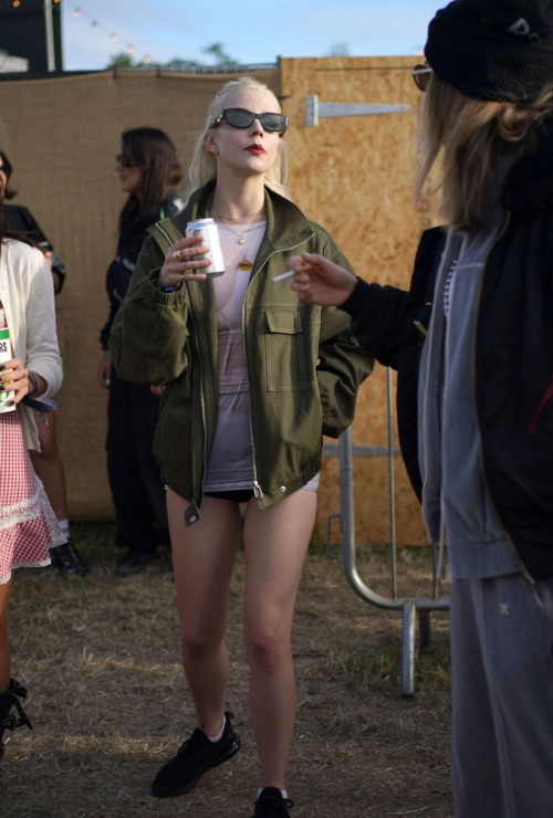 Anya Taylor-Joy Glastonbury Festival