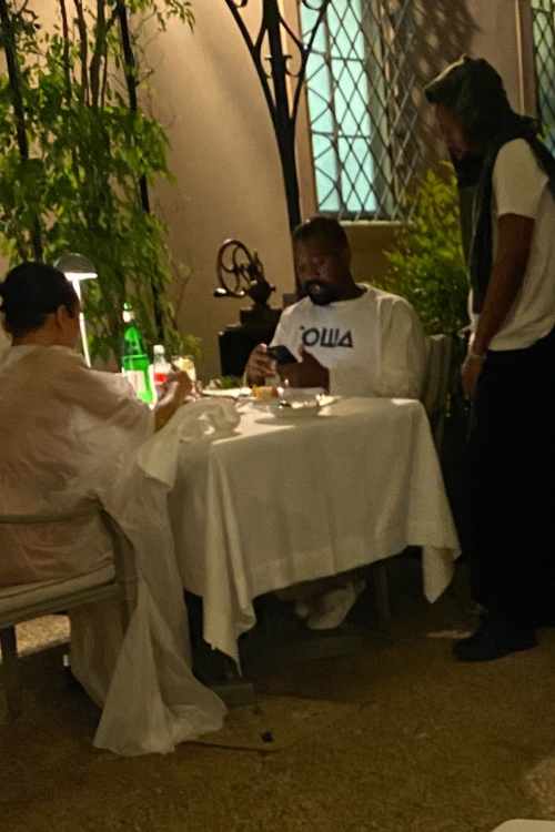 Bianca Censori and Kanye West Out for Dinner at Il Palagio in Florence 1