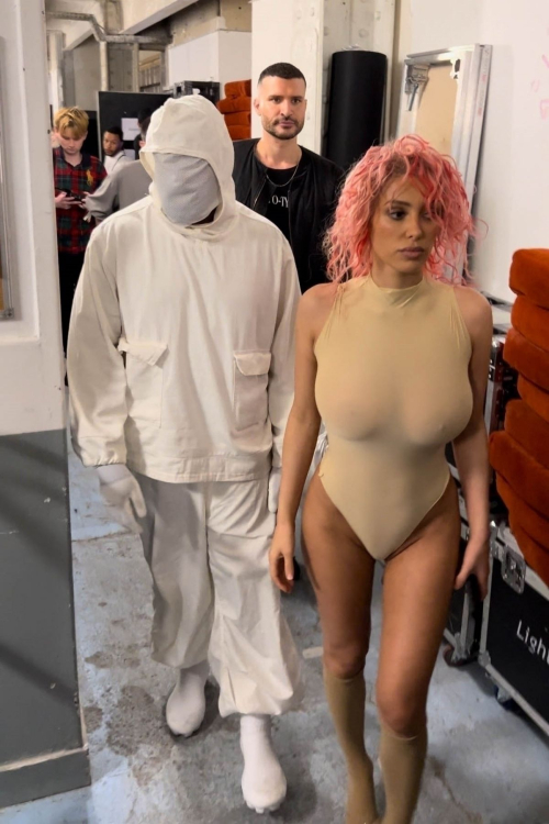 Bianca Censori Leaves Prototype Show Paris 7