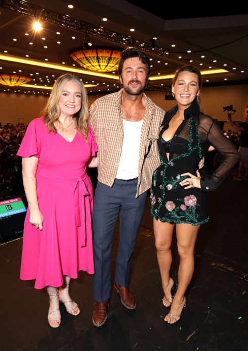 Blake Lively at Book Bonanza for It Ends With Us 6