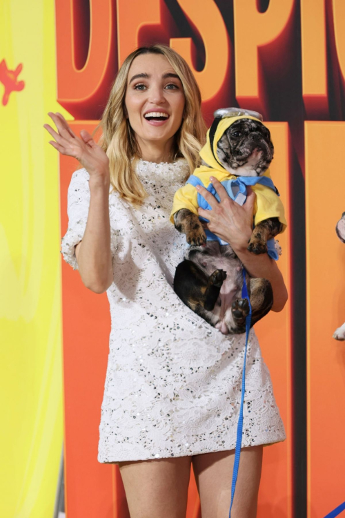 Chloe Fineman at Despicable Me 4 Premiere in New York 6