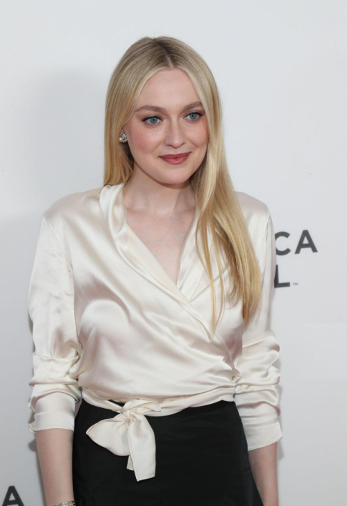 Dakota Fanning at Mastermind: To Think Like A Killer Premiere at 2024 Tribeca Festival in New York 2