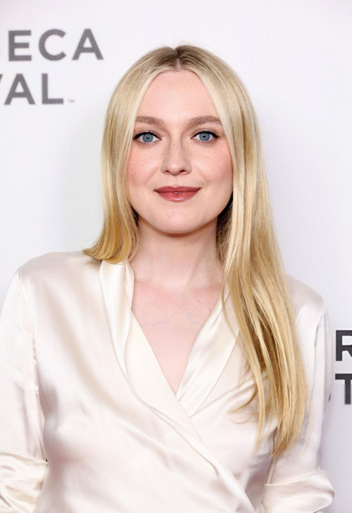 Dakota Fanning at Mastermind: To Think Like A Killer Premiere at 2024 Tribeca Festival in New York 4