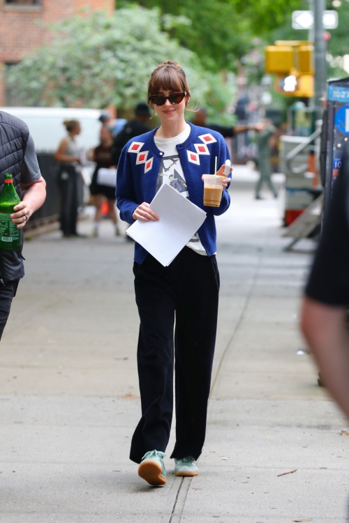 Dakota Johnson Arrives for Last Day of Filming Materialists Chelsea 6