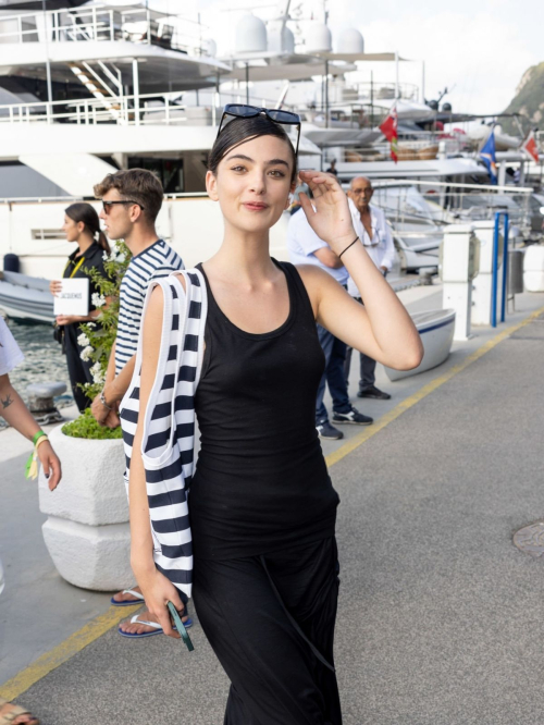 Deva Cassel at Jacquemus La Casa Cruise in Capri 6