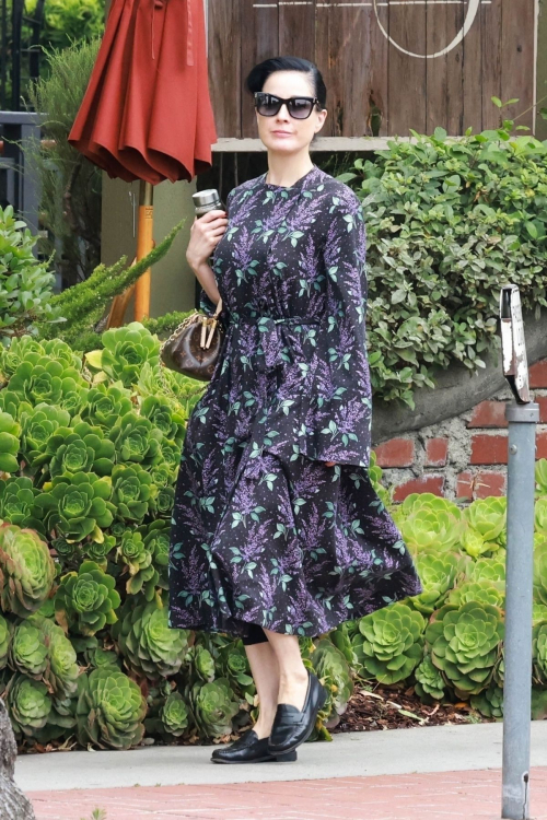 Dita Von Teese Out for Morning Pilates Class in Los Feliz 5