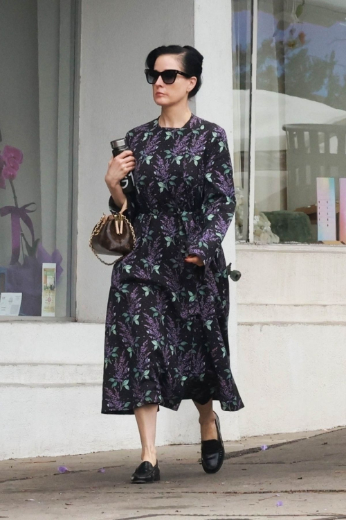 Dita Von Teese Out for Morning Pilates Class in Los Feliz 6