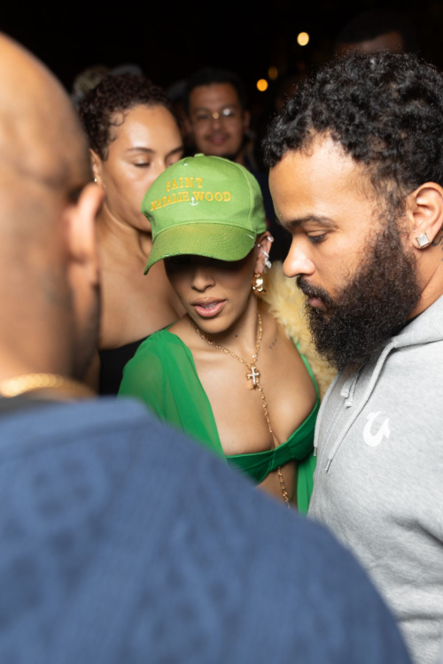 Doja Cat Leaves Larc Club in Paris 3