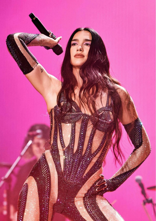 Dua Lipa ‚Äì The Ultimate Fans Guide to Dua Lipa 12