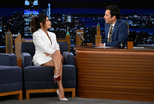 Eva Longoria at Tonight Show Starring Jimmy Fallon in Los Angeles 1