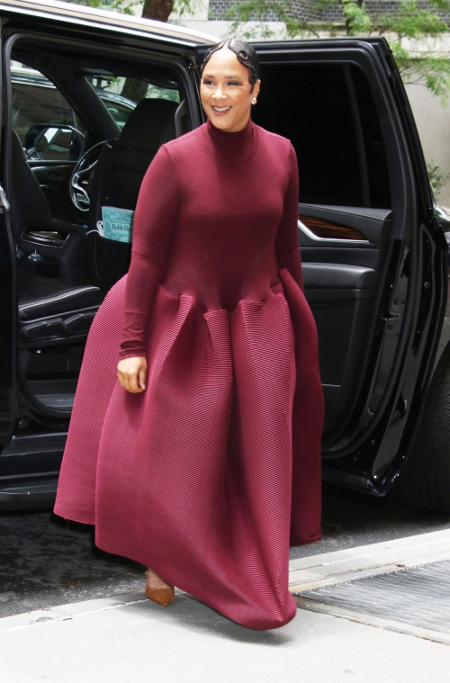 Golda Roushevel Arrives at The View in New York 2