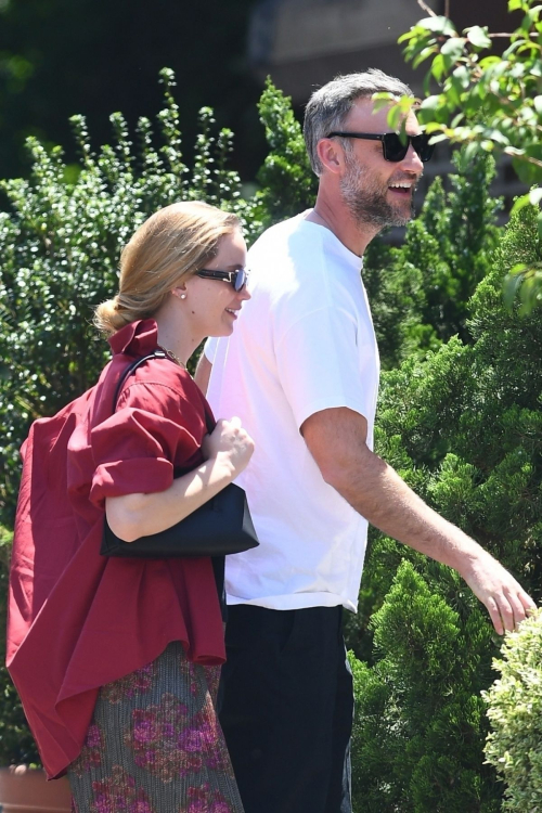 Jennifer Lawrence and Cooke Maroney Out for Lunch at King Restaurant in New York 6