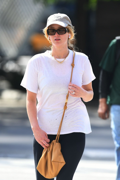 Jennifer Lawrence Out and About in New York 2