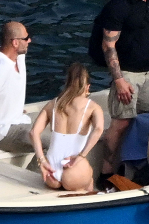 Jennifer Lopez in Swimsuit on Boat in Positano 9