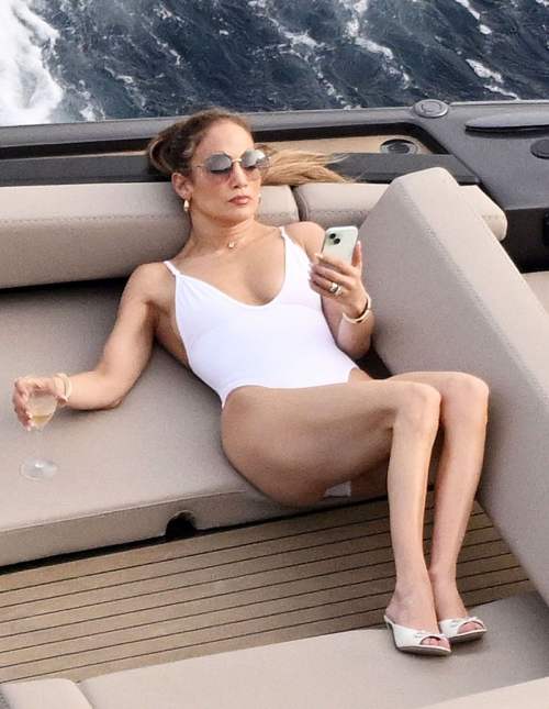 Jennifer Lopez in Swimsuit on Boat in Positano 6