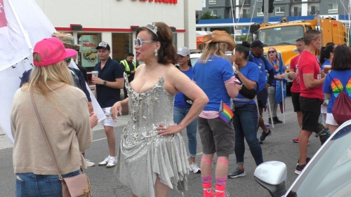 Jennifer Tilly Joins Pride Parade in Hollywood 1