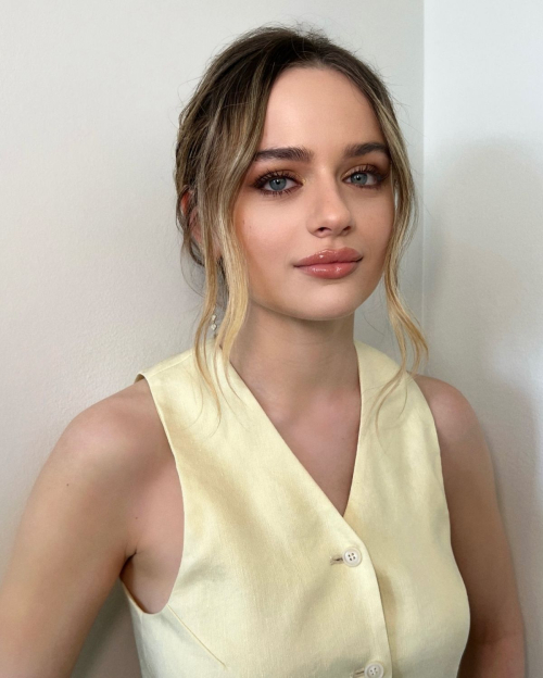 Joey King at a Photoshoot