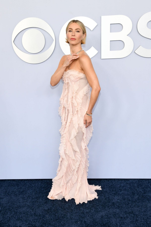 Julianne Hough at 77th Annual Tony Awards New York 1