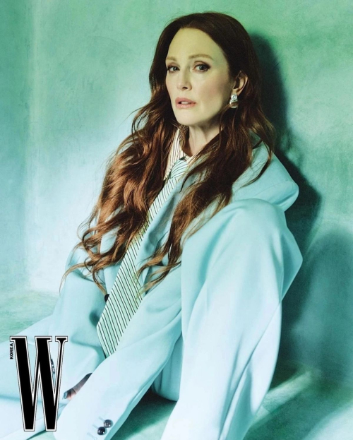 Julianne Moore W Magazine Korea June 2024 1