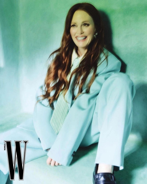 Julianne Moore W Magazine Korea June 2024 4