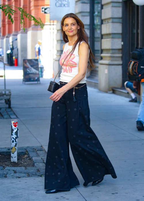 Katie Holmes Arrives at CHANEL Tribeca Festival Women