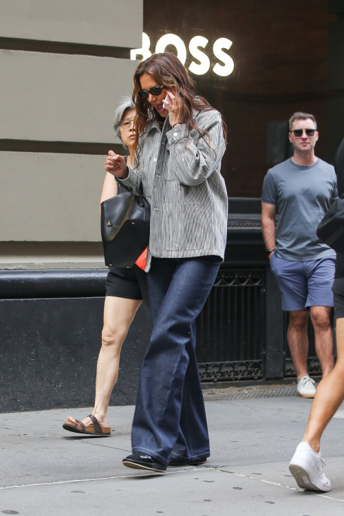 Katie Holmes Leaves an A.P.C. Clothing Event in New York 1