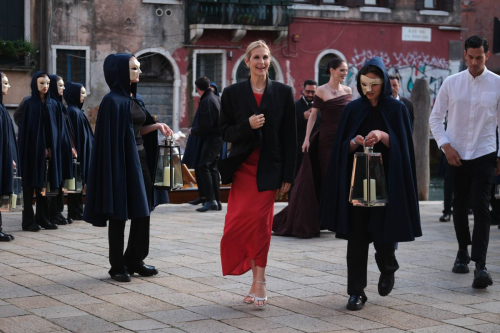 Kelly Rutherford Arrives for Chaumet Jewellery Show Venice 5