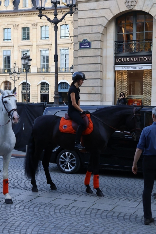 Kendall Jenner Riding on Horseback Through Paris 14