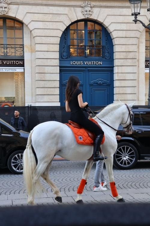 Kendall Jenner Riding on Horseback Through Paris 8