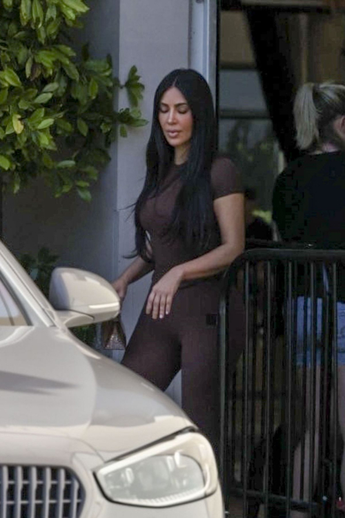 Kim Kardashian at Her Sonís Basketball Game in Los Angeles 9