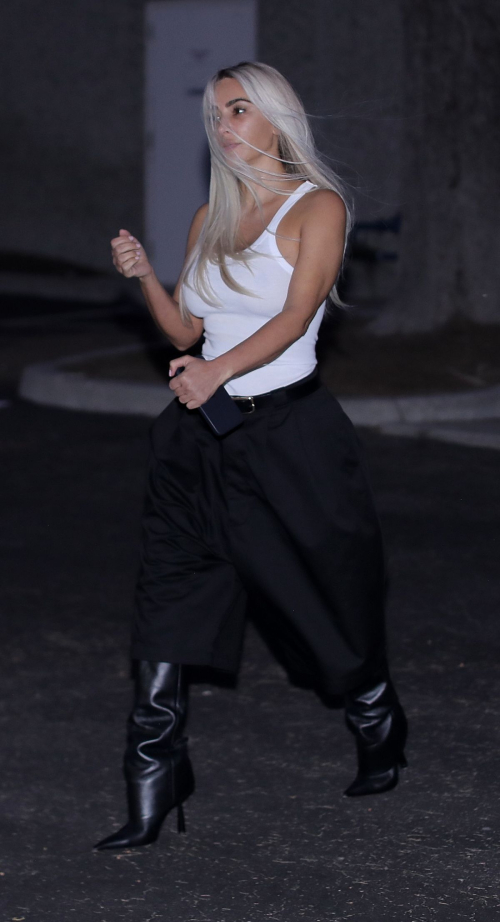 Kim Kardashian Late Meeting Los Angeles 5