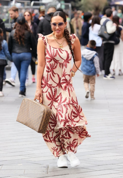 Myleene Klass Arrives at Smooth Radio in London 1