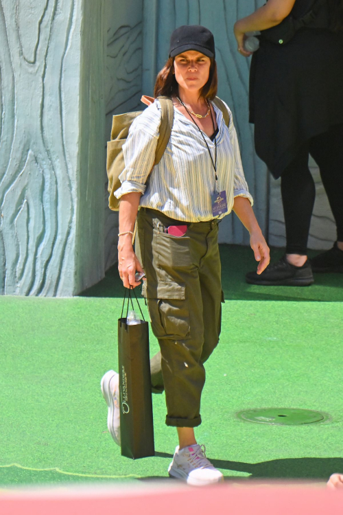 Neve Campbell Out at Universal Studios 6