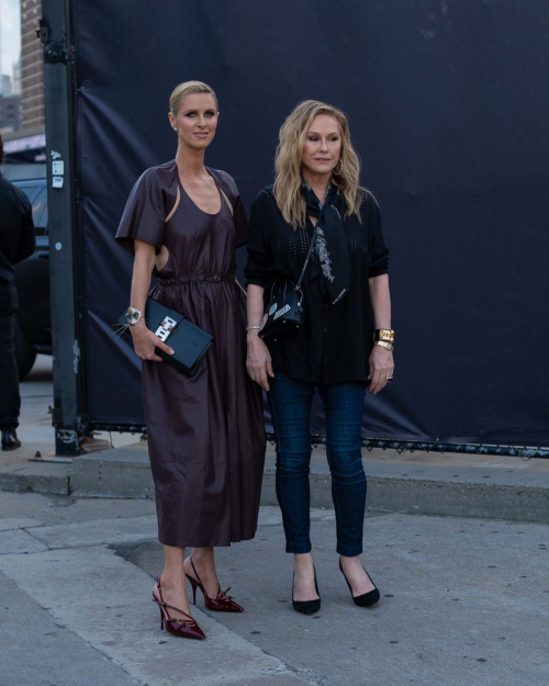 Nicky and Kathy Hilton Arrives at Hermes Show in New York 3