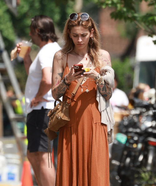 Paris Jackson Shopping New York 1