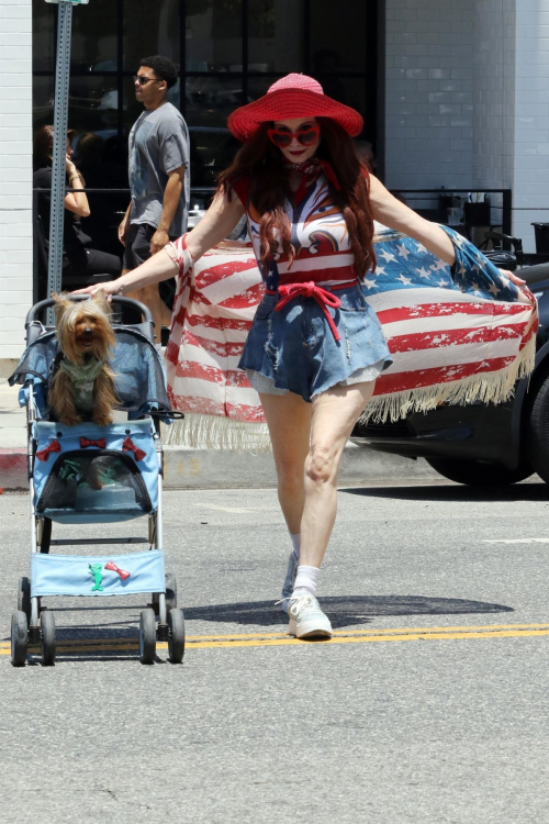 Phoebe Price Out with Her Dog in Los Angeles 4