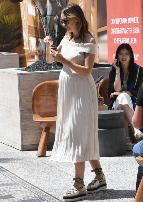 Pregnant Lala Kent at Westfield Mall with Family in Los Angeles 3