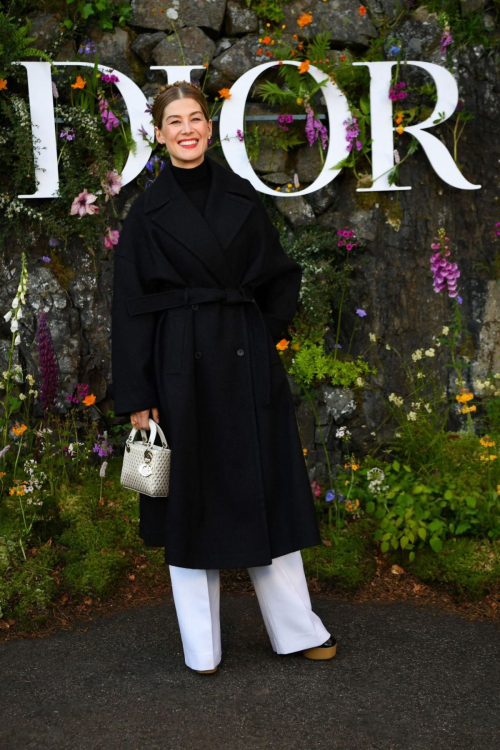 Rosamund Pike at Dior Cruise 2025 Fashion Show in Crieff 3