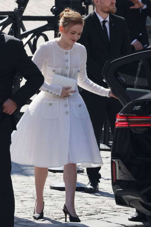 Sadie Sink at Haute Couture Fall/Winter 2024/25 Show at Paris Fashion Week 5