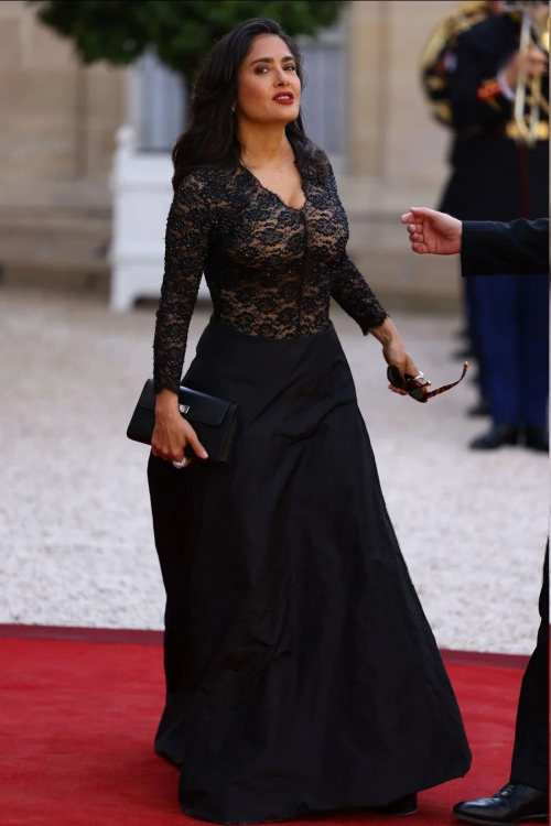 Salma Hayek Arrives at Dinner at Elysee Palace in Paris 3