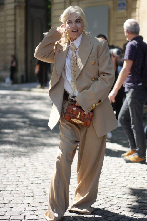 Selma Blair at Schiaparelli Show in Paris 5