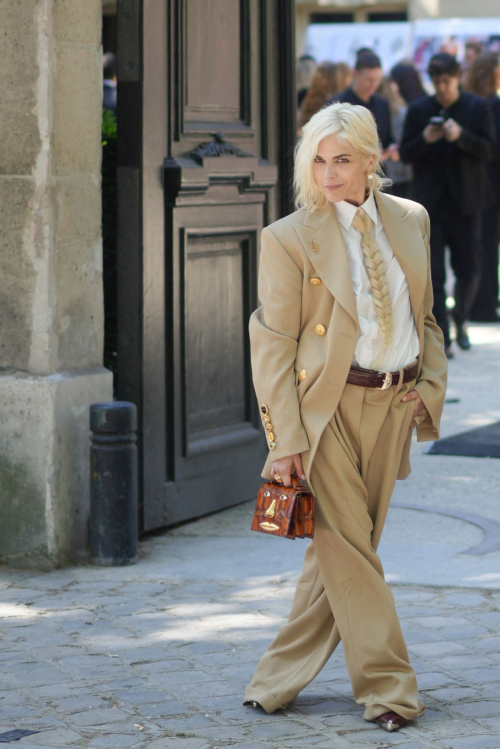 Selma Blair at Schiaparelli Show in Paris 6