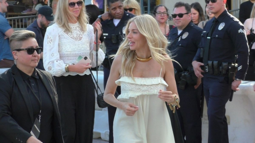 Sienna Miller at Horizon: An American Saga ñ Chapter 1 Premiere in Los Angeles 3