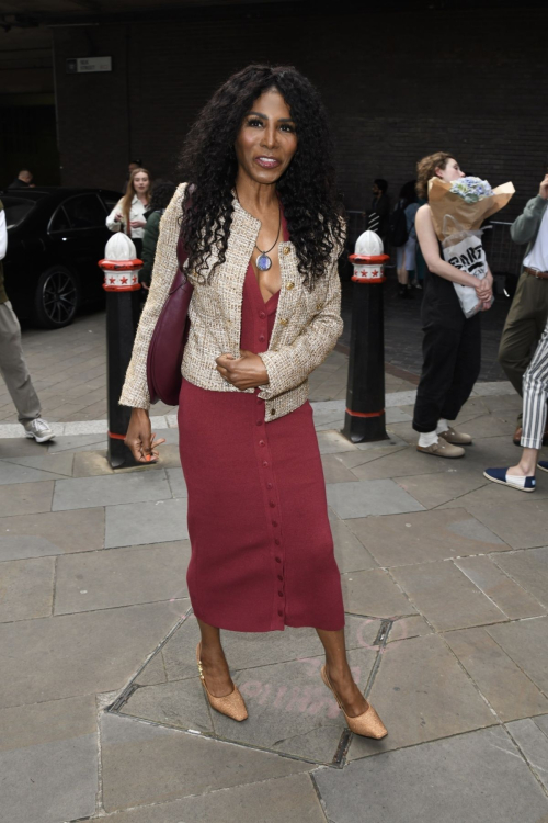 Sinitta Arrives at Kiss Me Kate Press Night in London 4