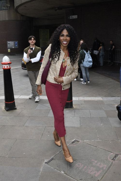 Sinitta Arrives at Kiss Me Kate Press Night in London 5